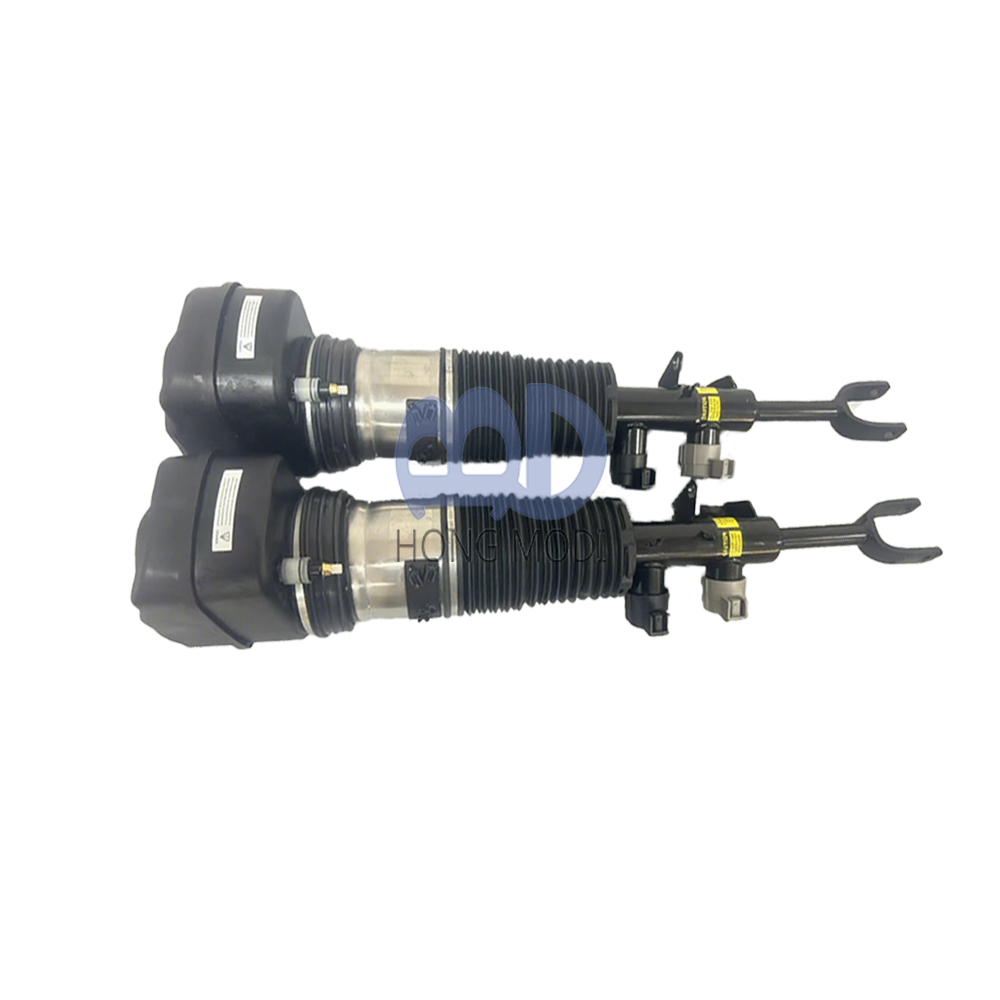 宝马 G70 7 系 i7 前左/右保险杠 37106892585 37106892586